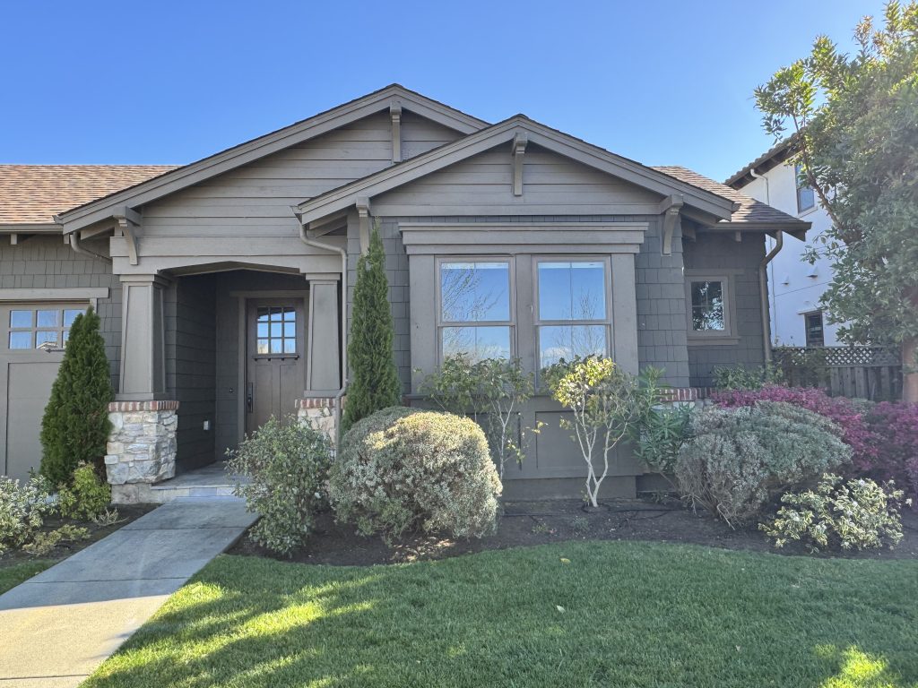 Location: Private Residence, Larkspur, California Wood Highlights: Exterior siding at upper area paired with wood shingles 