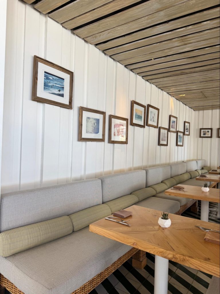Location: The Ledge, Baja California, Wood Highlights: raised wood battens in three different widths