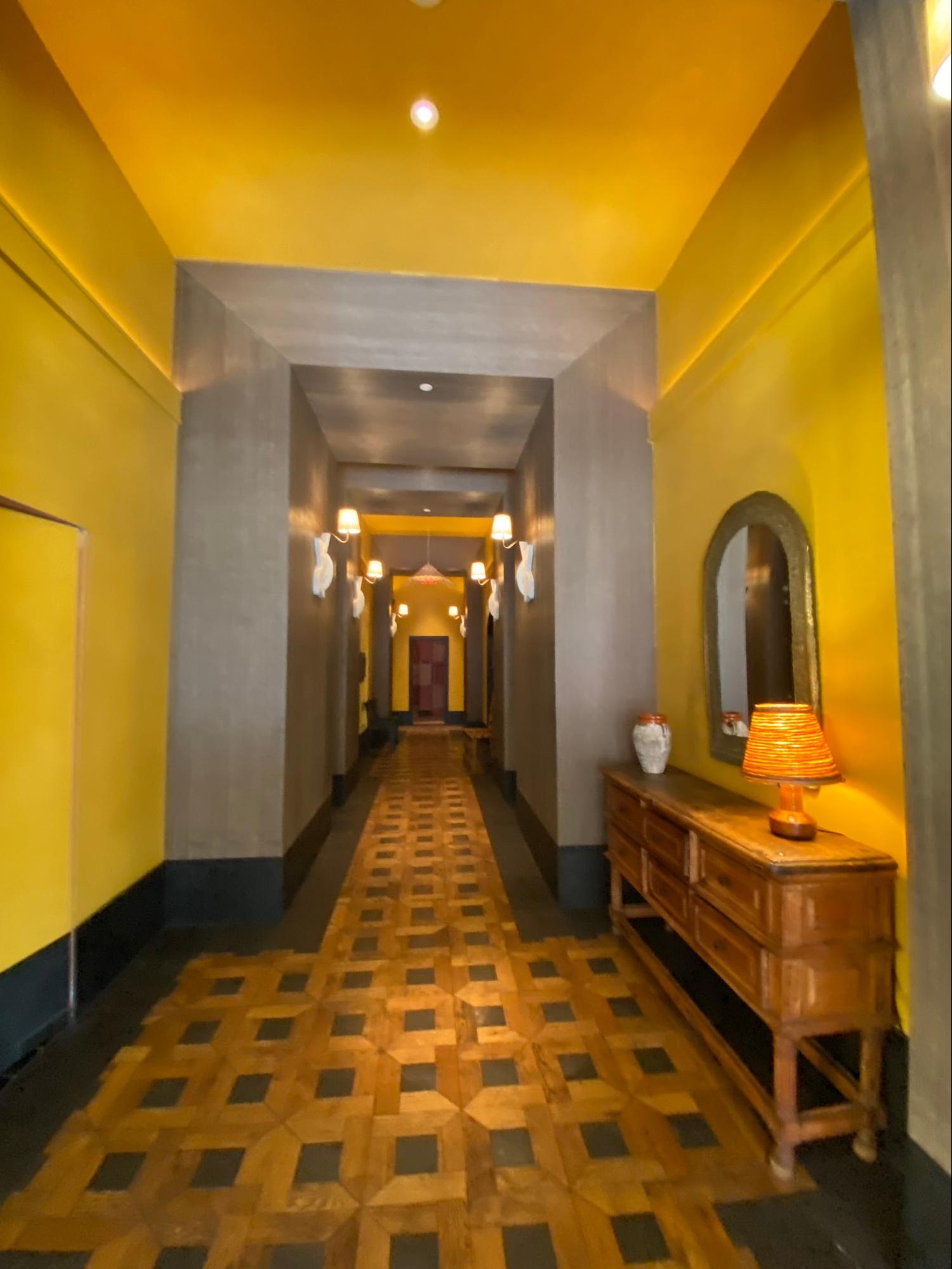 Location: The Proper Downtown, Los Angeles, California Wood Highlights: Trim at wall placed to allow space for recessed lighting
