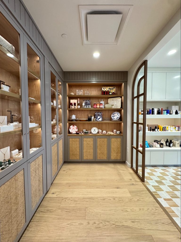 Location: Goop, Marin County, California Wood Highlights: Matching trim at white oak shelving and painted T&G