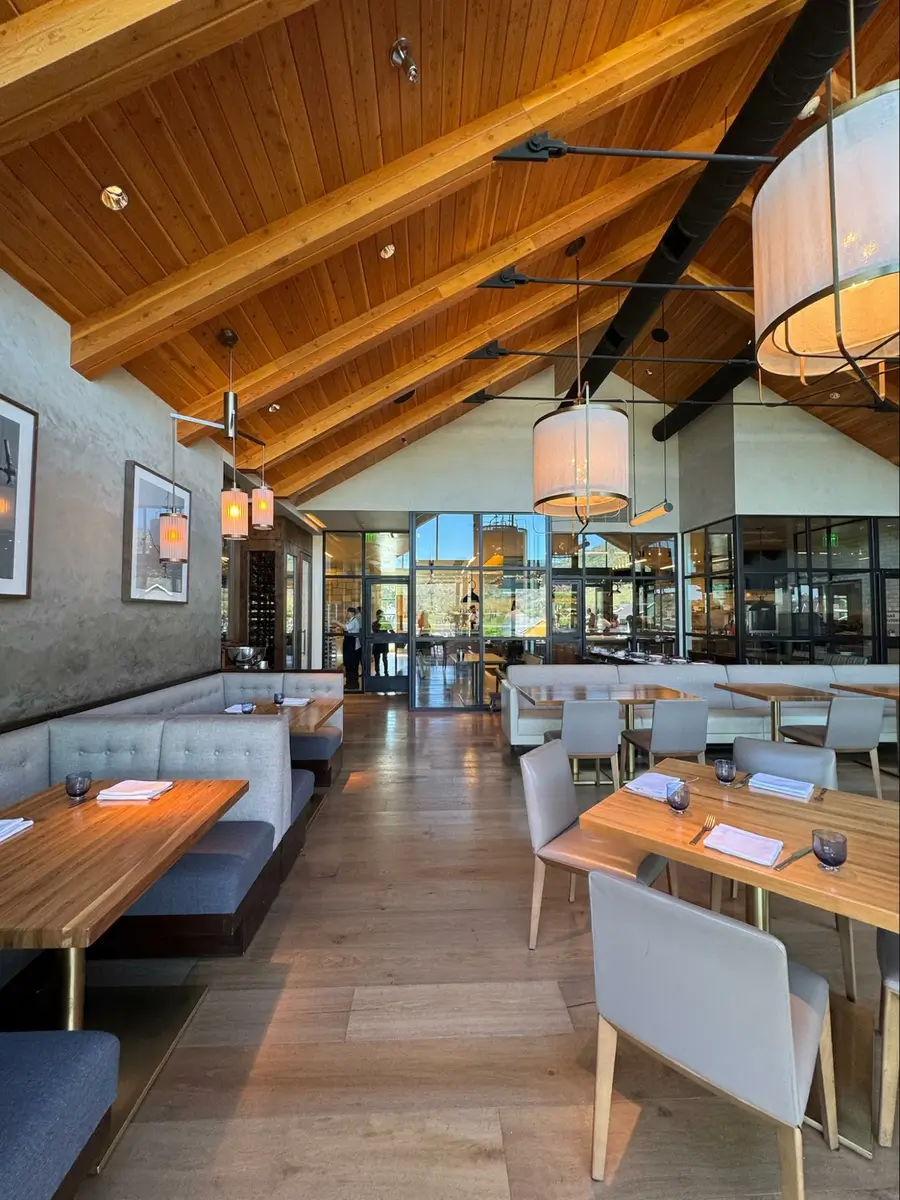 Location: Auro, Calistoga, California, Wood Highlights: Natural wood dominates the ceiling design