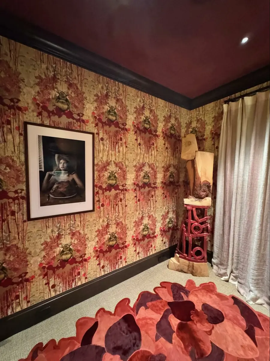 Location: SF Decorator Showcase, Pacific Heights, San Francisco, California Wood Highlights: Crown moulding, baseboard