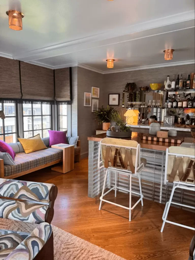 Photo credit: MetaphorEdge Location: Pacific Heights, San Francisco, California Wood Highlights: Ceiling, flooring, baseboards