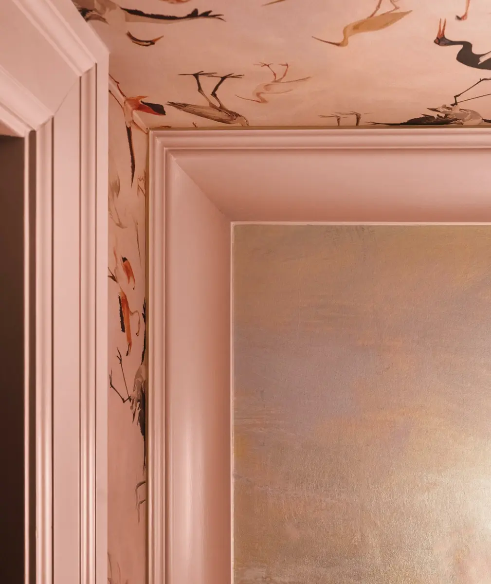 Location: SF Decorator Showcase, Pacific Heights, San Francisco, California Wood Highlights: Painted crown moulding, door casing, luxe trim