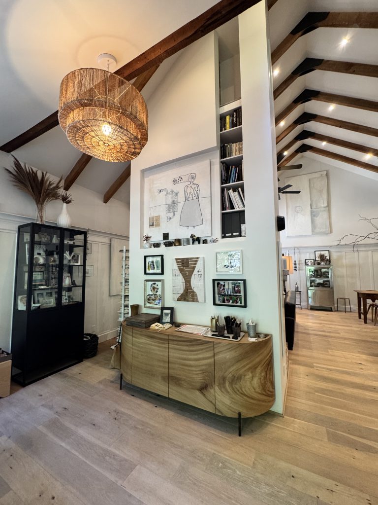 Location: Marin County, California Wood Highlights: Wood S4S at L shaped niche, flooring, wainscoting, crown moulding
