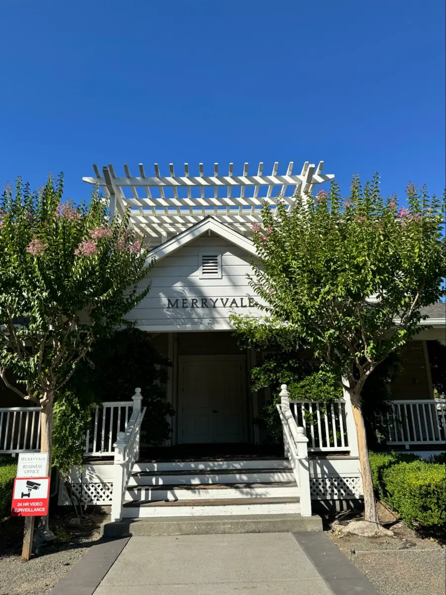 Photo credit: Metaphor Edge, Location: Merryvale, St. Helena, California, Wood Highlights: A structured pergola on an upper story tops the elevation