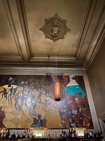 Photo credit: MetaphorDesign.com Location: Bix, San Francisco, California Moulding Highlights: crown moulding, moulding at mural, ceiling trim