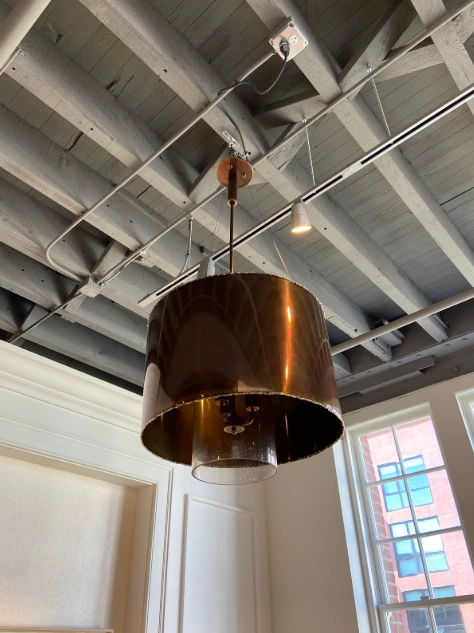 Photo credit: MetaphorDesign.com Location: SFDC, San Francisco, California Moulding Highlights: crown moulding, moulding at wall panels, window frames