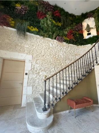 Photo credit: MetaphorDesign.comLocation: St Remy, France Moulding Highlights: Wood handrail, wood door trim